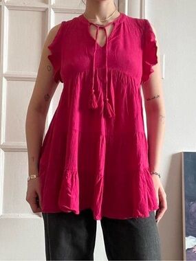 Size XS Ivy Hot Pink Long Flowy Shirt